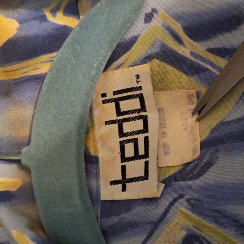 Teddi Front Exposed Zipper, Graphic Jacket Size Lg - Picture 5 of 5